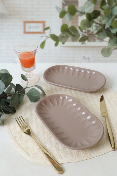 Hermia X00017601 Juego de Platos de Gres Cerámico Beige 25x15cm (2 Piezas) Duraderos y Elegantes para Comidas Diarias y Especiales